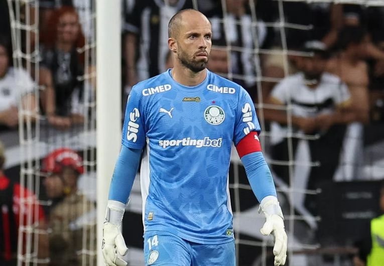 Lomba renovou com o Palmeiras até o final de 2026