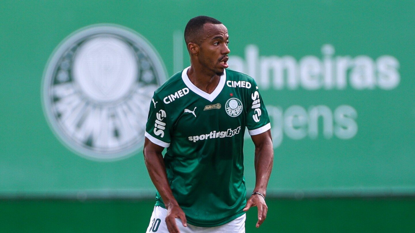 Marlon Freitas deve ser uma das novidades do Palmeiras na escalação contra o Mirassol
