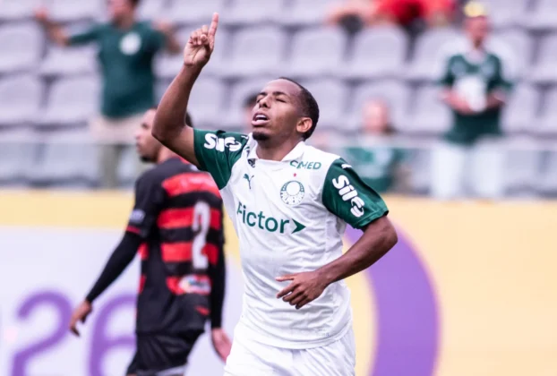 Palmeiras supera Flamengo-SP nos pênaltis e está nas oitavas da Copinha