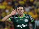 Raphael Veiga está perto de deixar o Palmeiras